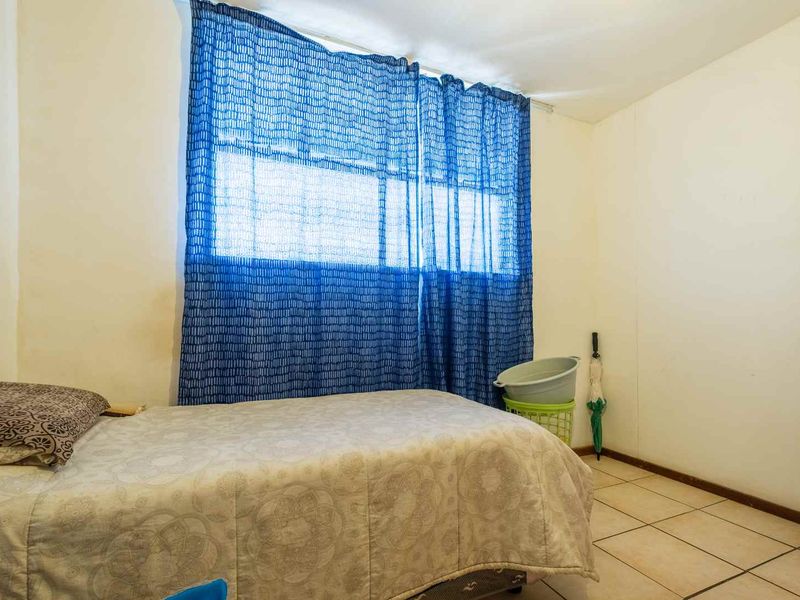 Spacious 5-Bedroom Apartment - Photo 8