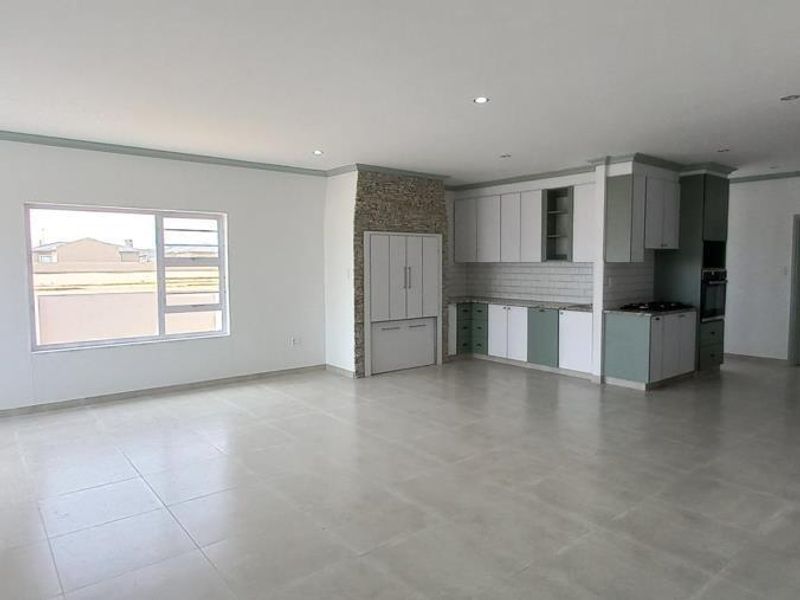 FOR SALE: MODERN 3-BEDROOM HOME WITH INDOOR BBQ , HENTIES BAY, NAMIBIA - Photo 3