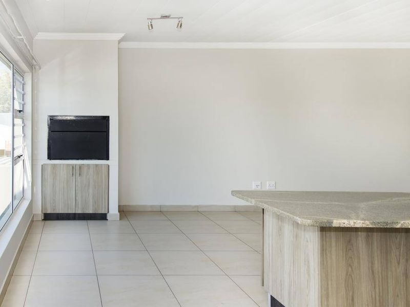 Your New Home in Pioniers Park - Safe, Secure and Stylish - Photo 3