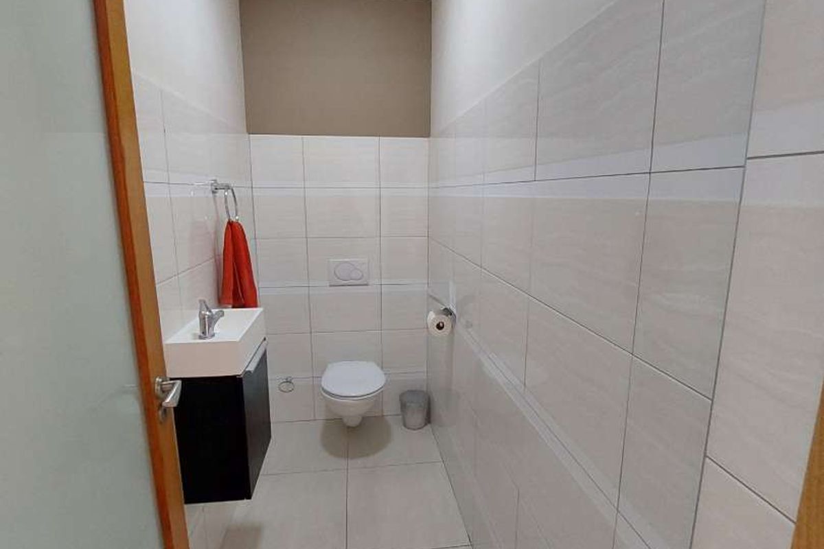 LARGE FAMILY HOME IN A TRANQUIL SETTING - OMEYA GOLF ESTATE - Photo 3