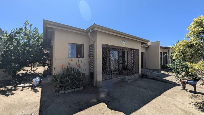 Property #2476210, House For Sale in Okahandja Central