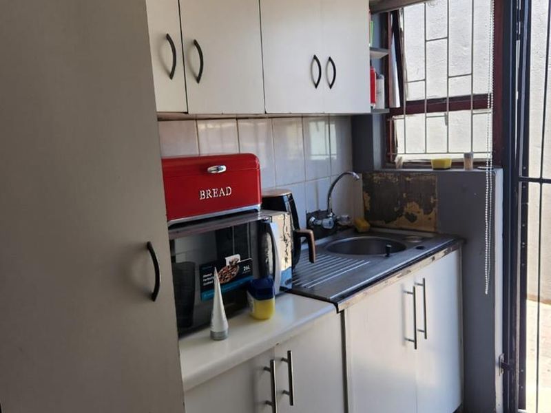3 Bedroom house for sale in Phoenix, Milnerton - Photo 6