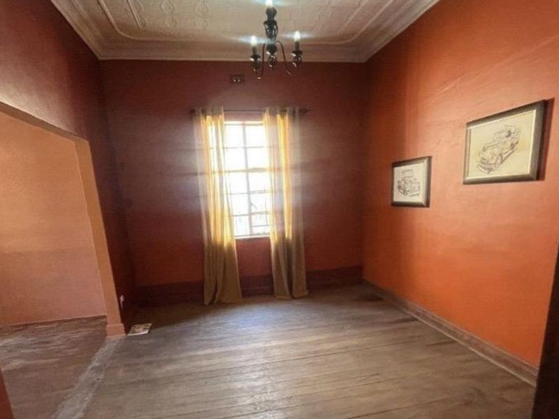 6-Bedroom Semi-Detached Home for Sale – Bezuidenhout Valley, Johannesburg Prime Location | Dual-Living | Investment Potential - Photo 6