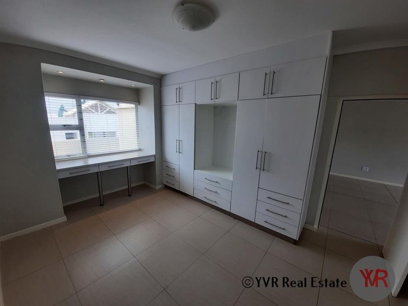 MODERN FREESTANDING HOUSE in FINKENSTEIN MANOR - Photo 7