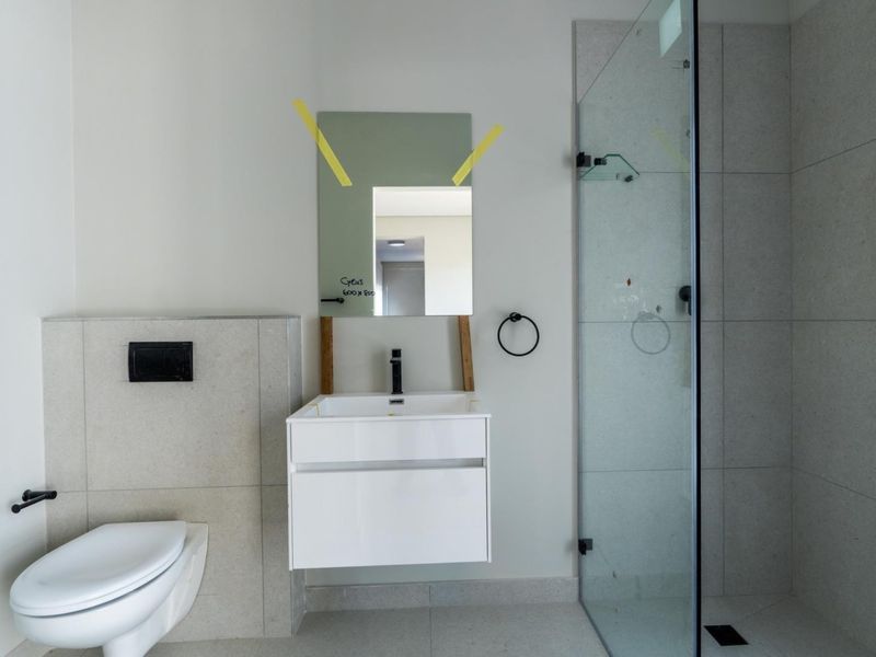 Modern Newly Built 3-Bedroom Home in Secure Estate - Photo 10