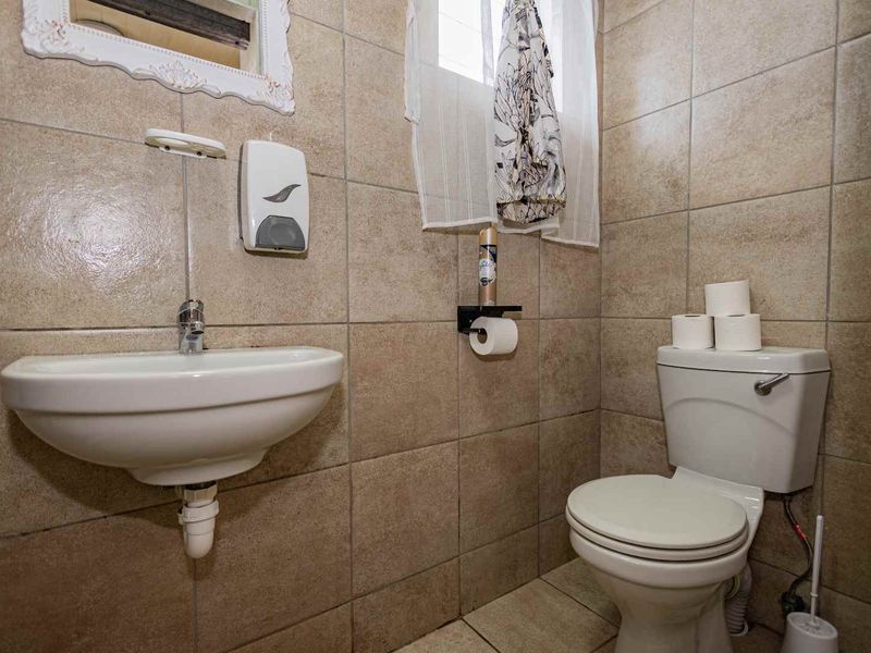 La Bella Vida Self Catering Apartments - Photo 7