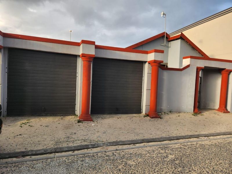 Investment Property for Sale in Ilitha Park, Khayelitsha - Photo 3