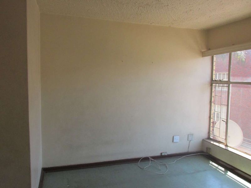 1 BEDROOM FLAT TO RENT IN PRETORIA WEST - Photo 5