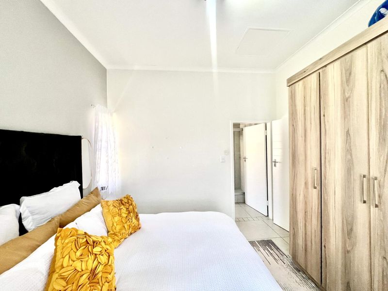 Modern Elegance: 1-Bedroom Gem with Balcony & Braai - Photo 7