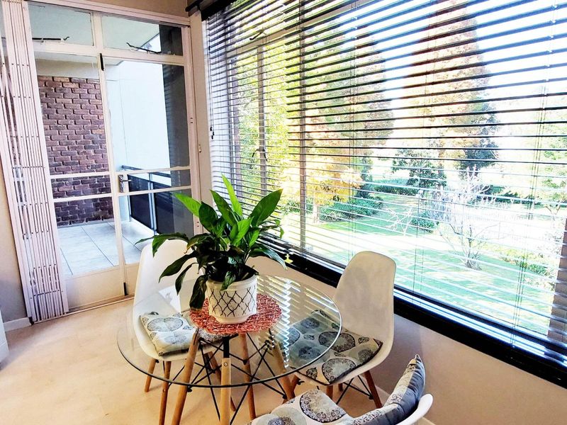 Exceptional 1 bedroom, 1 bathroom, 1st floor apartment available for sale in Craighall Park - Photo 7