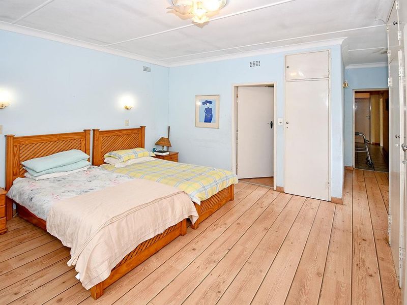 Position, position, position - Photo 3