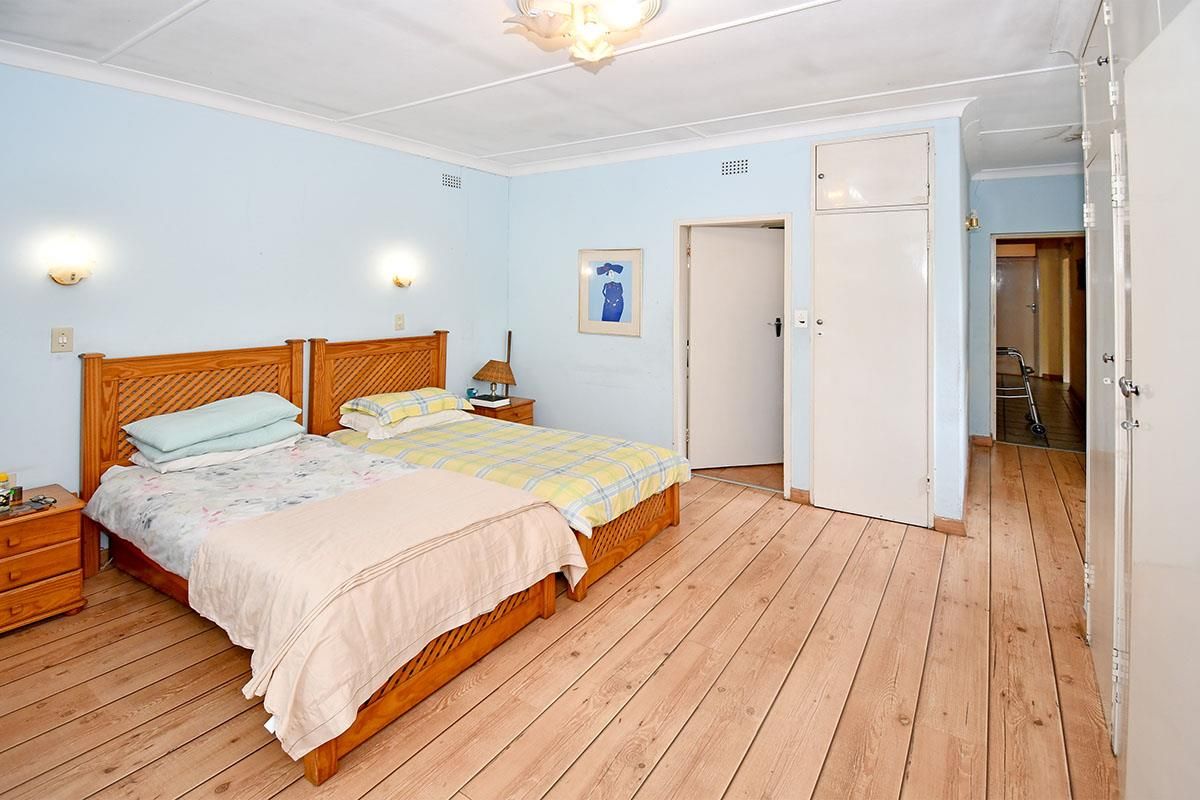 Position, position, position - Photo 3