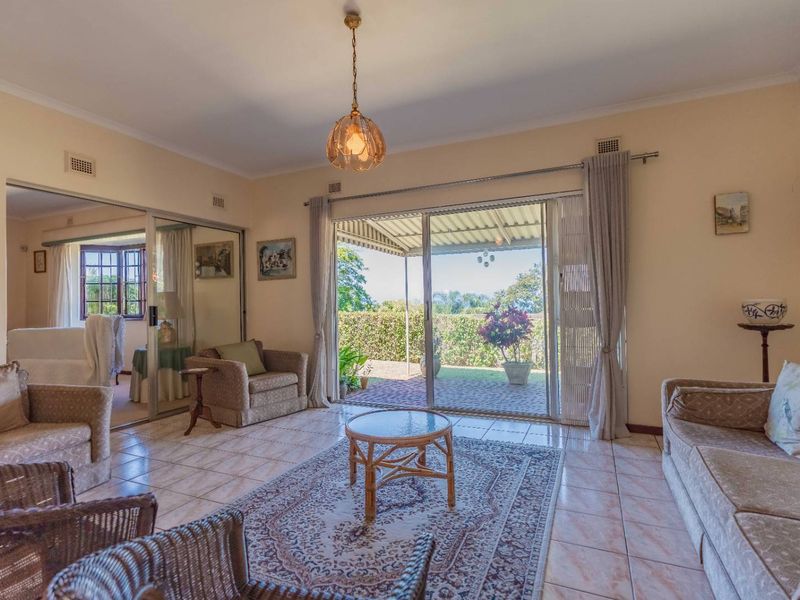 HENDRA - SPACIOUS STEPLESS 3 BEDROOM SIMPLEX, PET FRIENDLY AND SEA VIEWS! - Photo 8