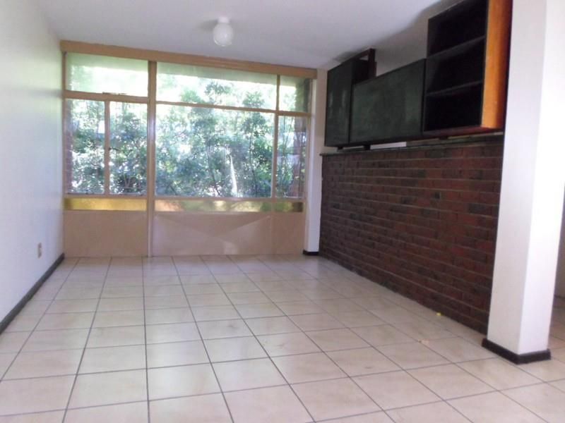 2 BEDROOM FLAT TO RENT IN PRETORIA NORTH - Photo 2