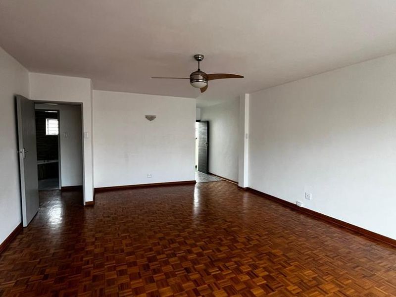 Immaculate 2-bedroom in the Heart of Humewood - Photo 8