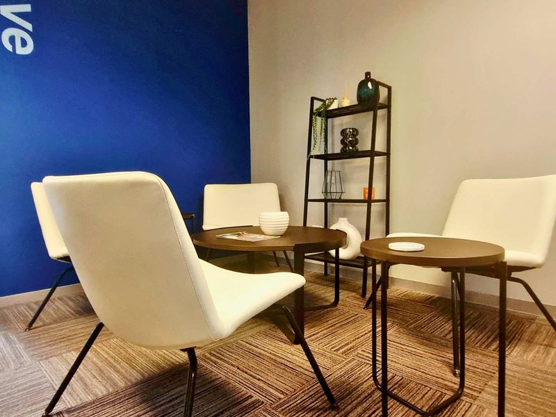 ±320 m2 first-floor HQ office in La Lucia Ridge. Gross R170/m2 (ex VAT). Fibre, lift, backup power & water, security. Avail. 01 Feb 2026 - Photo 2