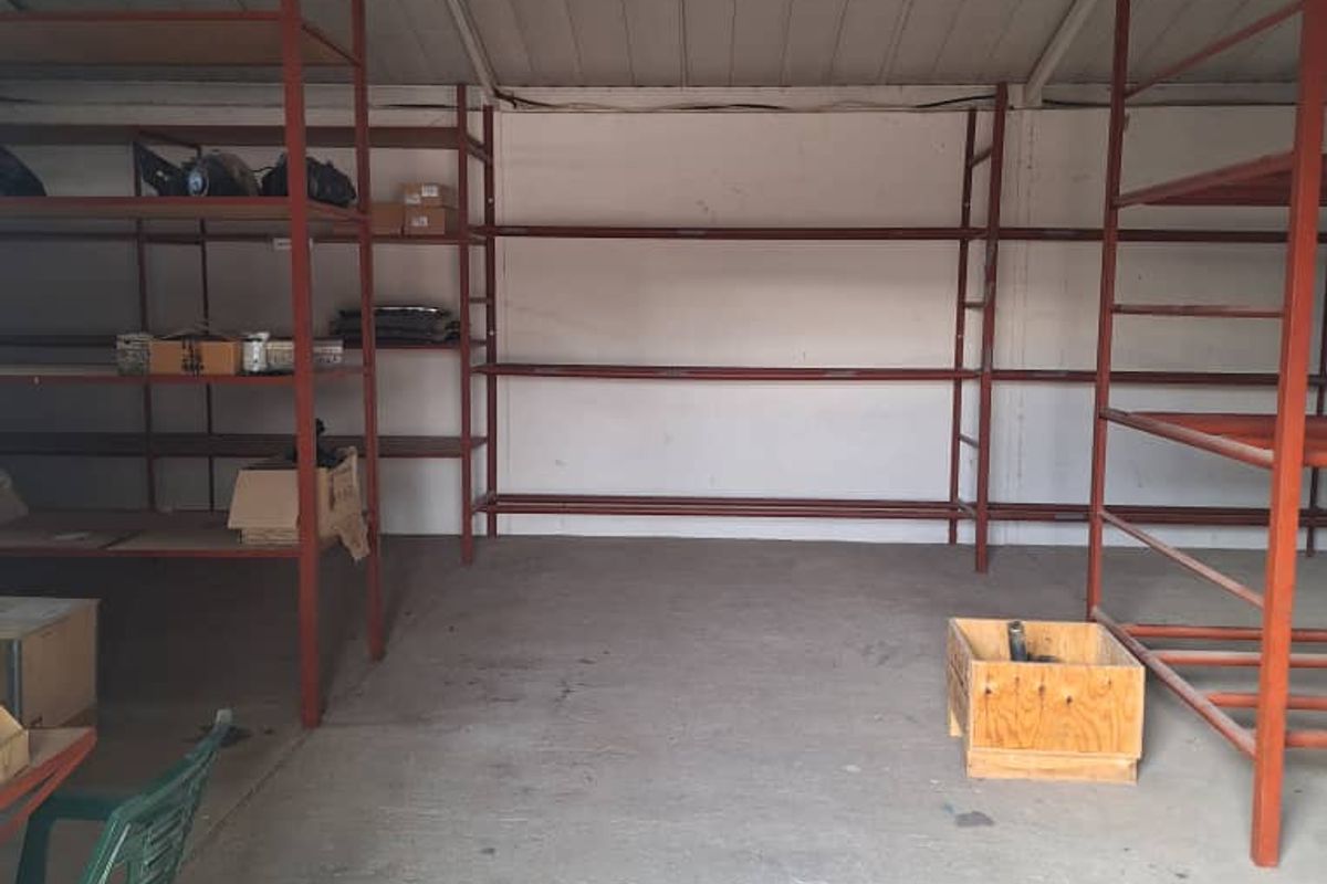 Warehouse on big Plot in Brakwater - Photo 4