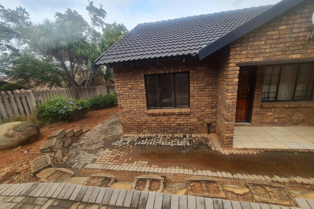 Cambridge Village, 1 Bedroom for sale - Photo 2