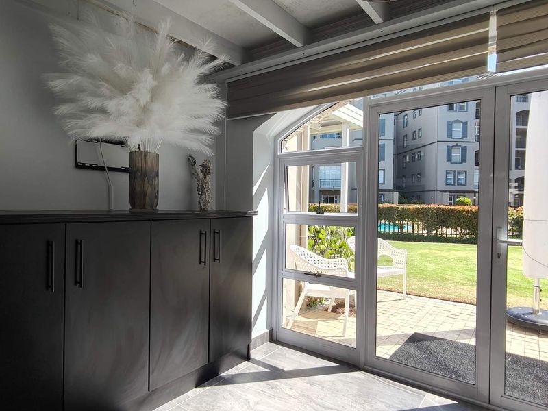 Renovated townhouse awaits in Diaz Beach - Photo 9