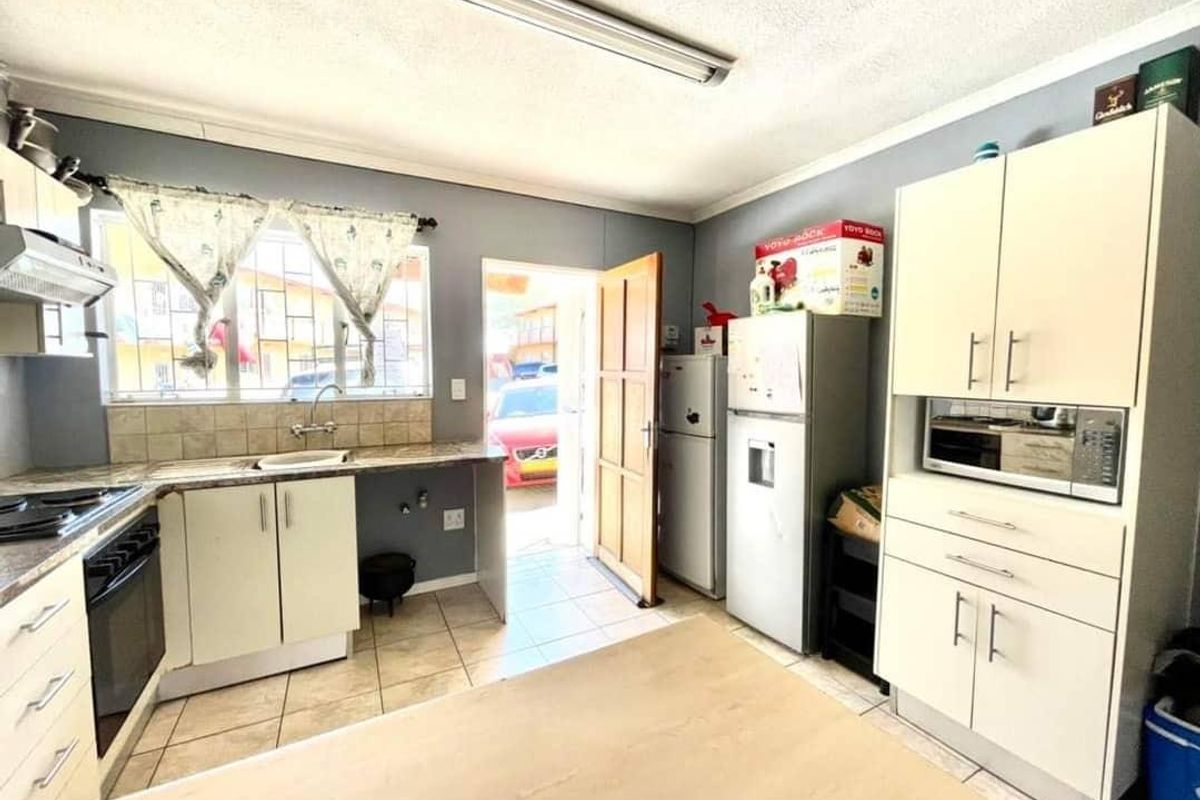 FOR SALE | OTJOMUISE (OMARUNGA COURT) | N$750 000 excl. costs - Photo 2