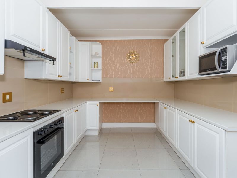 Beautifully Renovated Home Offering Exceptional Income Potential - Photo 10