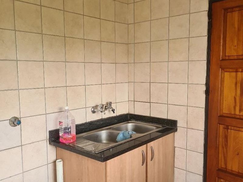 3 bedroom - Cosmo City X 5 - Photo 10