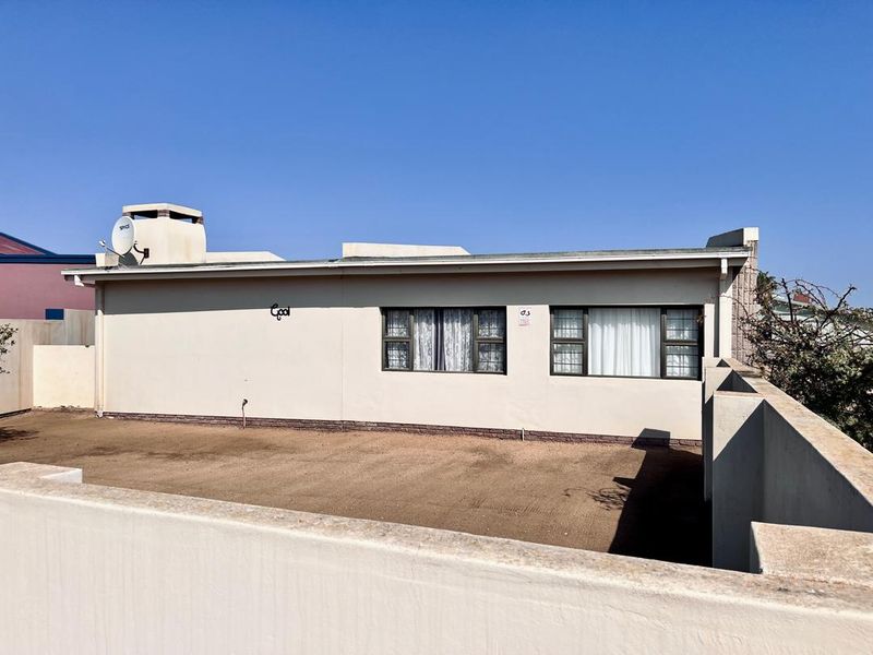 Perfect Holiday home for sale - Hentiesbaai - Photo 6