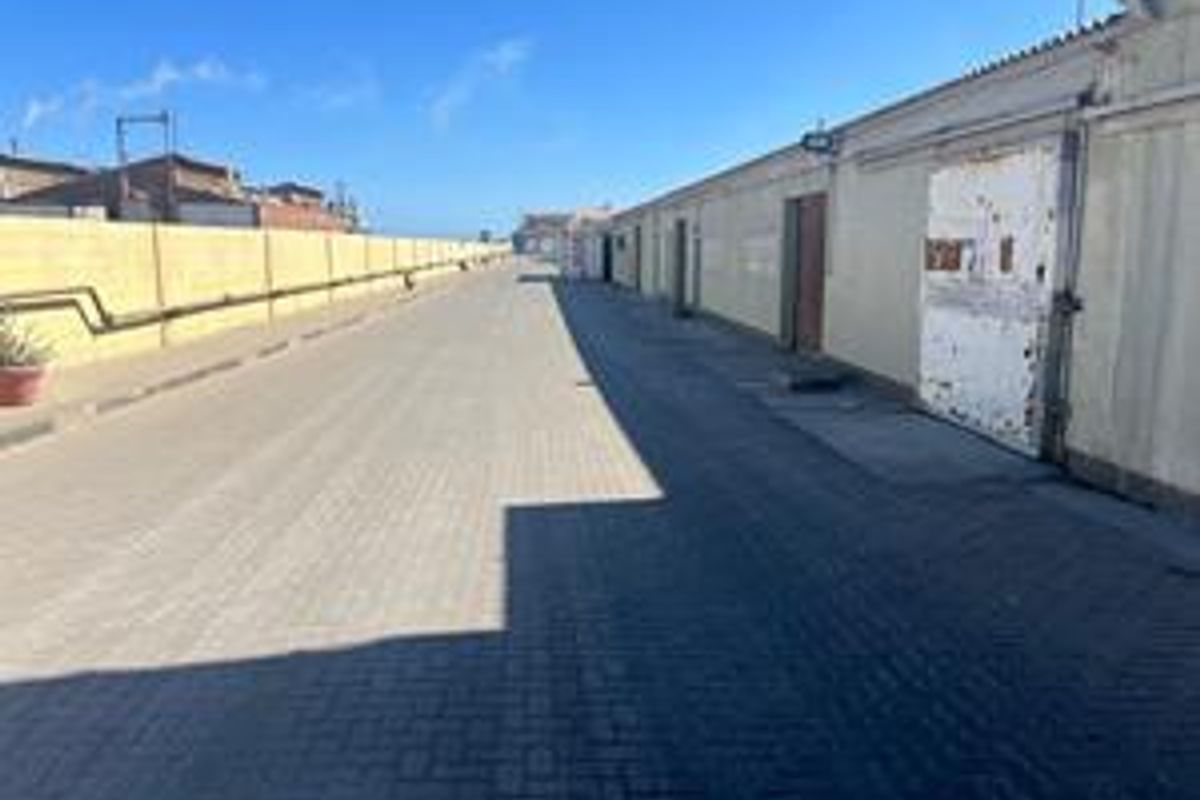 FOR SALE- HARBORFRONT INDUSTRIAL PROPERTY IN WALVISBAY, NAMIBIA - Photo 4