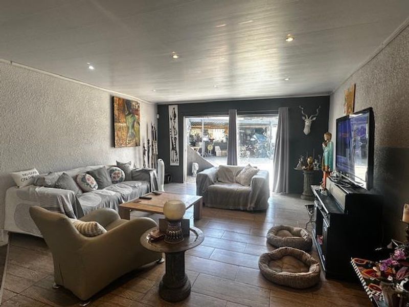 Double the Home. Double the Lifestyle. Double the Opportunity. - Photo 8