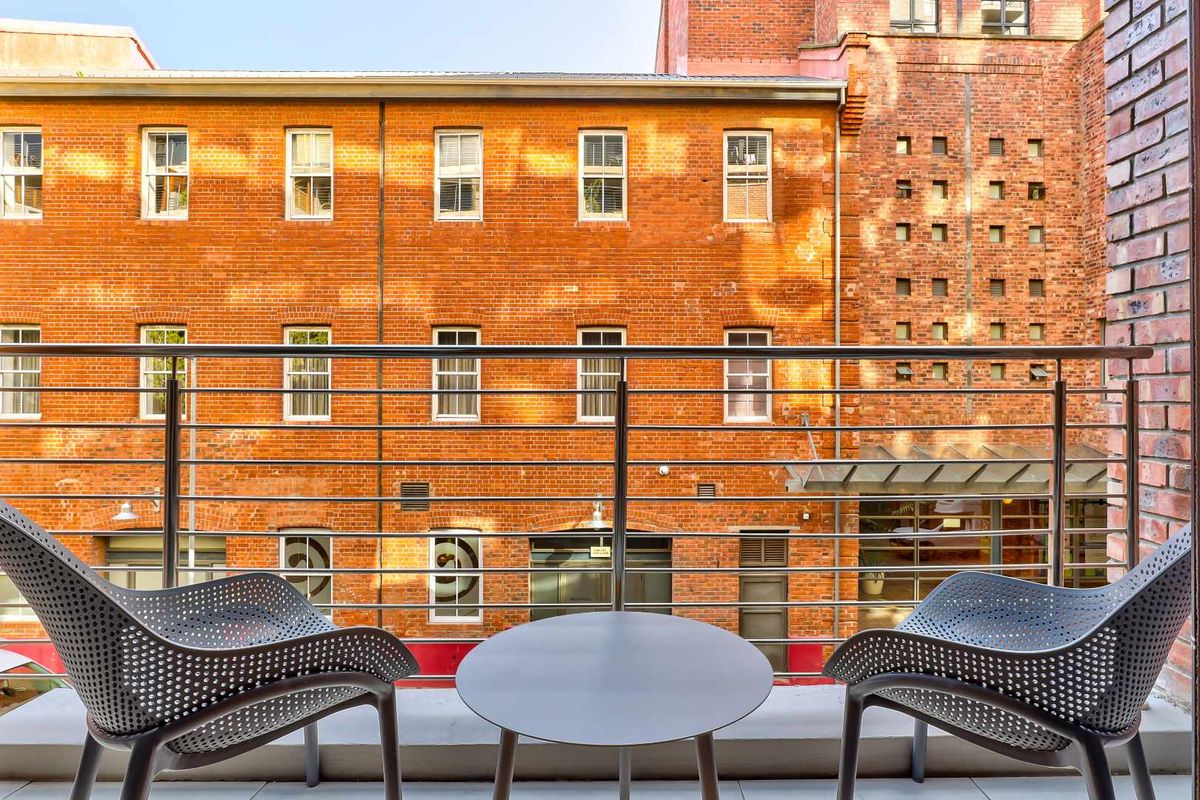 Investment-Ready Apartment in Trendy De Waterkant | Pool - Photo 3