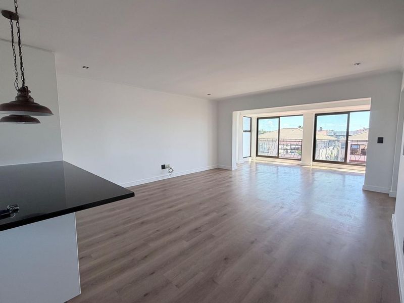 Modern Three-Bedroom Triplex in Island View, La Paloma – With Table Mountain Views - Photo 7