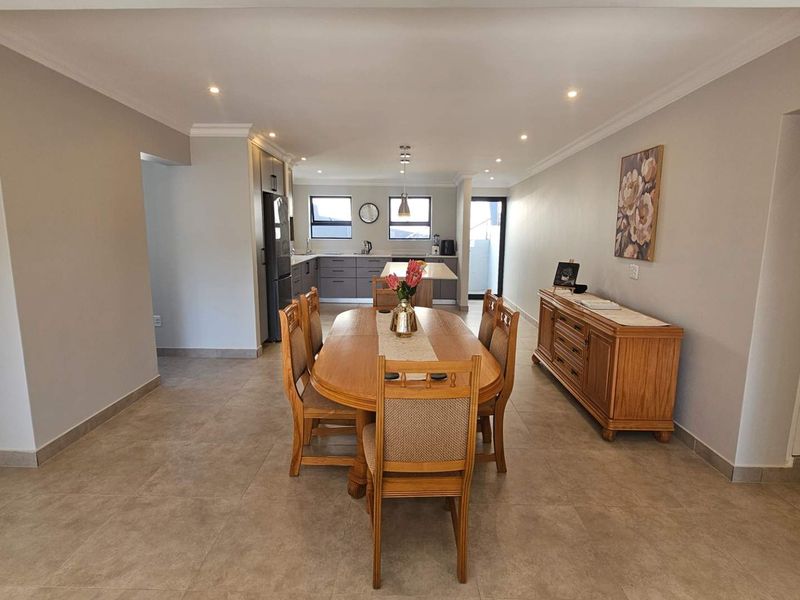 Discover your dream home at Outeniquasbosch Wildlife Village - Photo 8