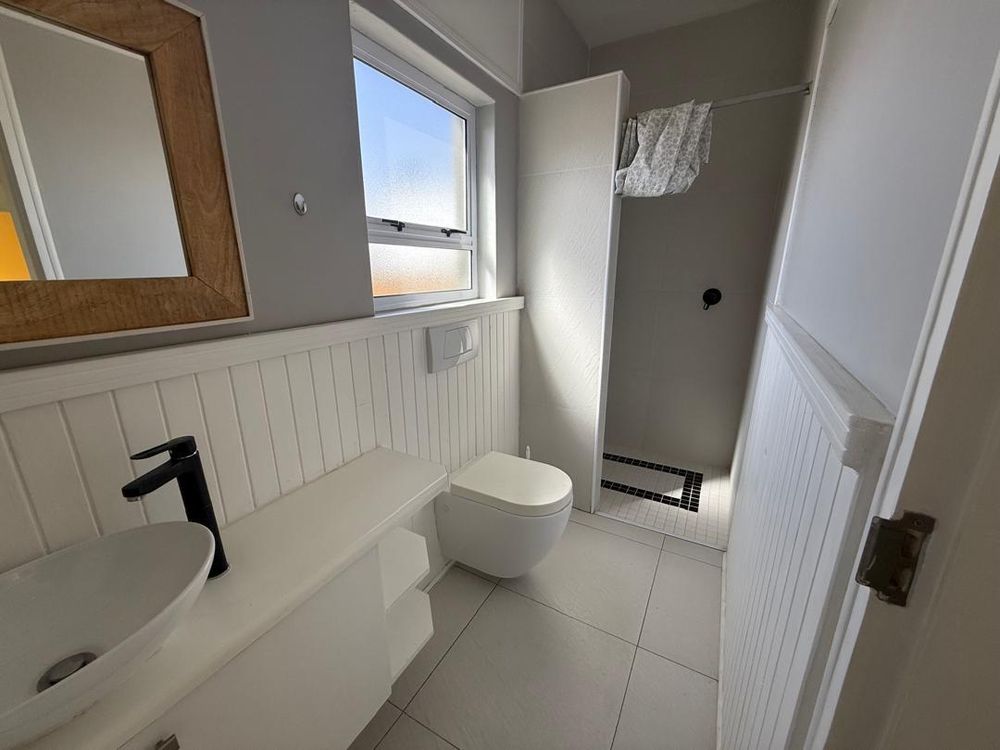 Flatlet/ground floor en-suite room
