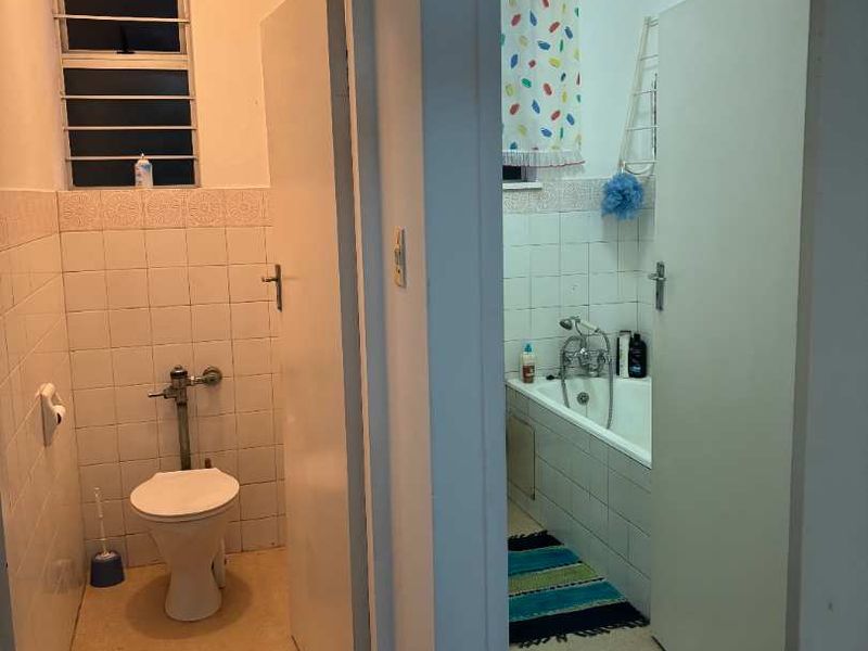 **Charming 5th Floor Apartment in Prime North Beach Location** - Photo 6