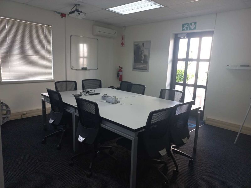 Corporate Business Park Office Space Available from 1 October! - Photo 5