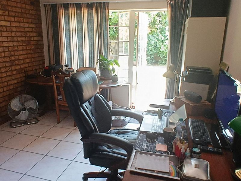 Charming Beyerspark Gem: Perfect for Investors & First-Time Buyers - Photo 6