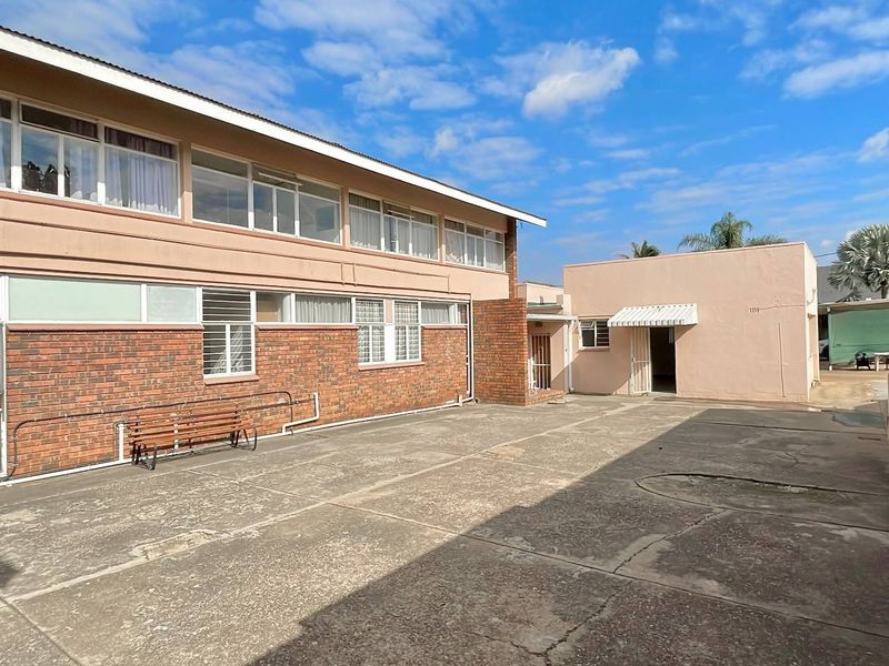 ***PRIME REPURPOSING AN ELDERLY CARE FACILITY NEAR STEVE BIKO HOSPITAL*** - Photo 1