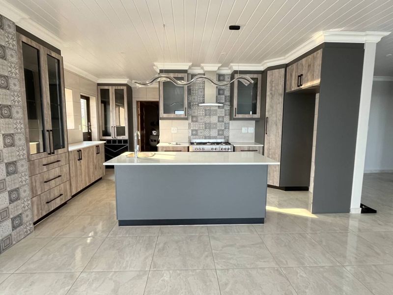 Luxury Living with 180° Ocean Views! - Photo 3