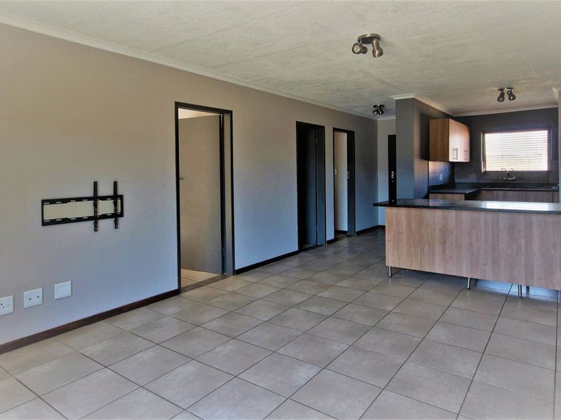 2 bedrooms Apartment in ECO PARK 50% off first months rent - Limited-Time Offer!" - Photo 9