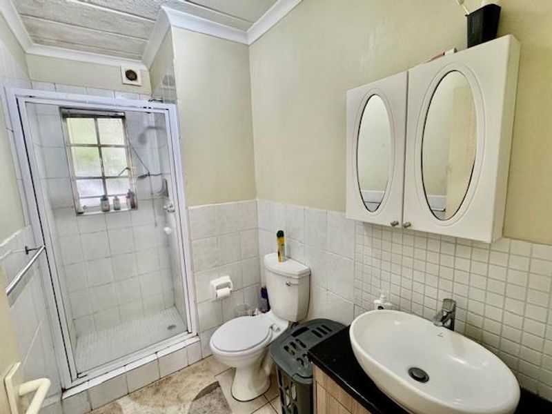 2 BED 2 BATH FULLY FURNIAHED GARDEN TOWNHOUSE MORNINGSIDE - Photo 8