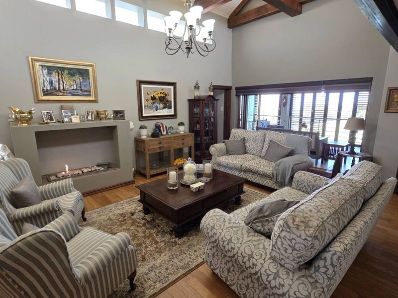 4 Bedroom Executive Home in Seasons Lifestyle Estate - Photo 4