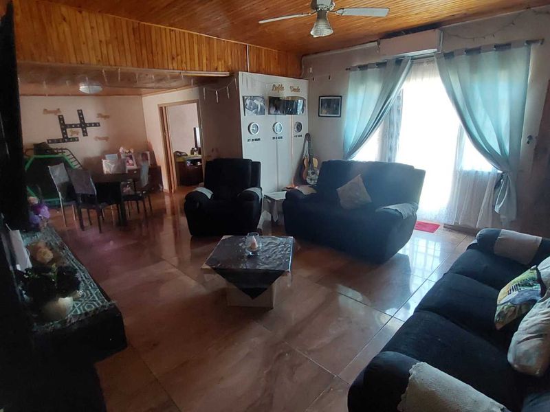 Eco-Friendly Living: Solar Panels and More Await! - Photo 3