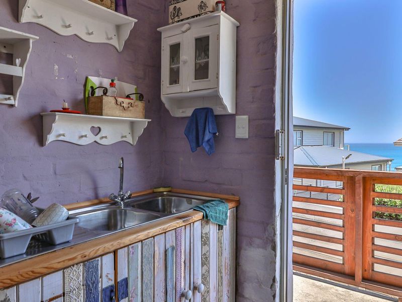 Not your average Coastal Cottage - Photo 9