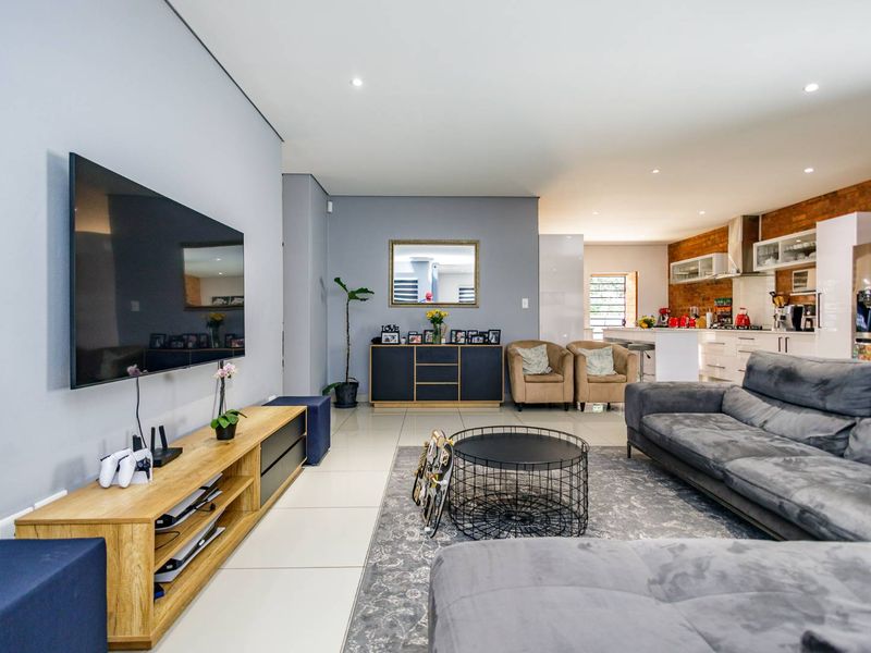 Beautiful and Modern Cluster for Sale in Brackenhurst - Photo 5