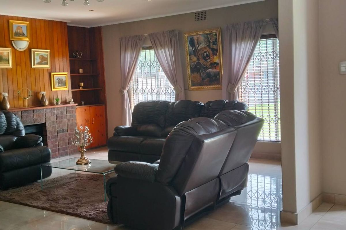 Move-in Ready Home In Prime Selcourt for Sale - Photo 5