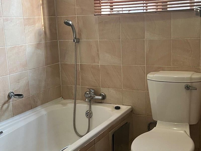 Great potential apartment for sale. - Photo 8