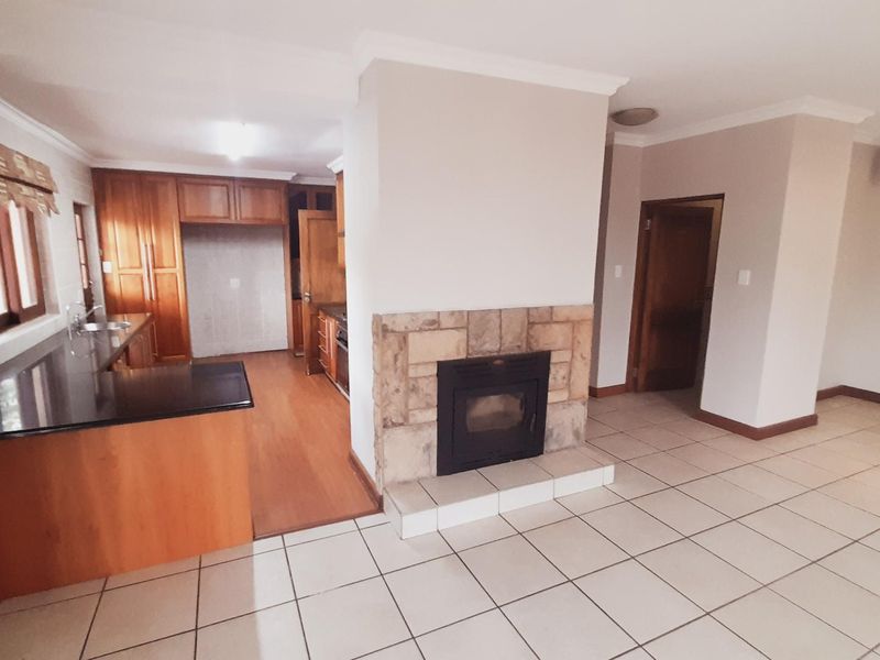 Birdwood Estate: Luxury Living with Magnificent Views - Photo 5