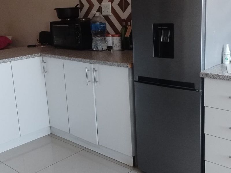 Perfect for business or investment - Photo 4