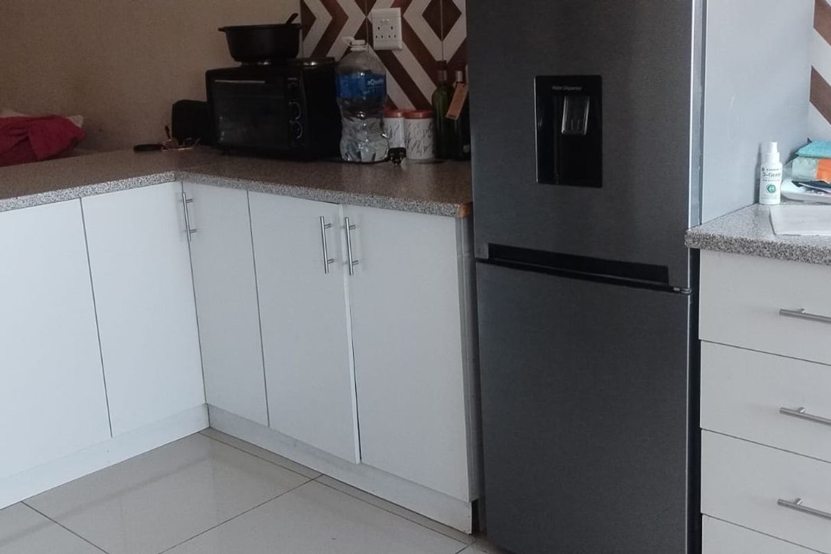 Perfect for business or investment - Photo 4