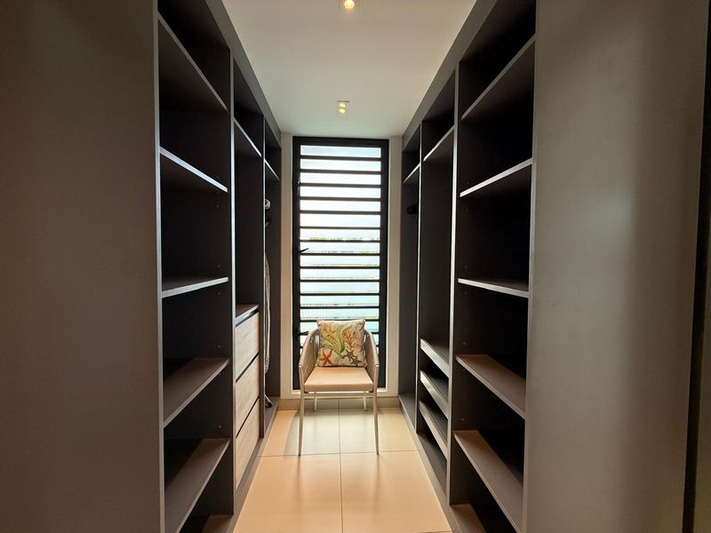 Coastal Family Living in the Heart of Péreybère - Photo 3